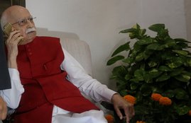 BJP, BJP leader, LK Advani, advani politics, good films, BJP veteran leaders, sky is pink, former Deputy Prime Minister, india news, Hindi news, news in Hindi, latest news, today news in Hindi