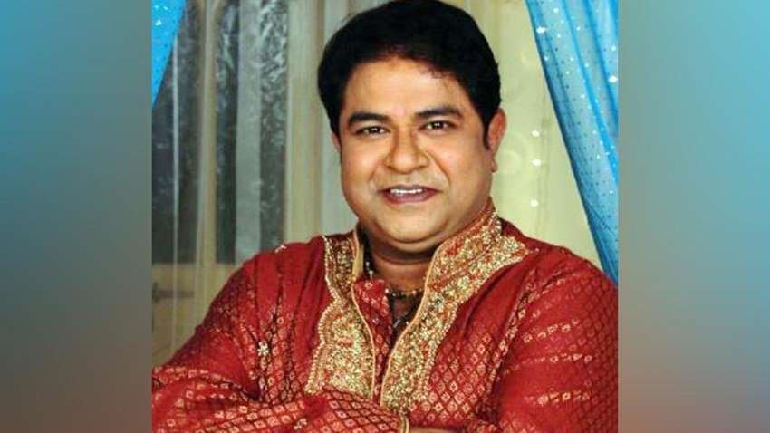 आशीष ने अपने अकेलेपन पर कहा कि, 'मैं अकेला हूं और मेरी देखभाल करने वाला कोई नहीं है। मैंने शादी भी नहीं की है। अकेले बहुत परेशानी होती हैं। जिंदगी आसान नहीं है।'