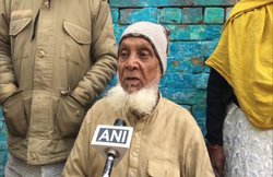 5 हजार से ज्यादा लावारिस शवों का अंतिम संस्कार करवा चुके शरीफ चाचा को ‘पद्म श्री’, 27 साल पहले यूं खो दिया था बेटा