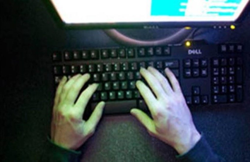 अभी यह नहीं पता चल सका है कि डेटा किसने चुराया। प्रतीकात्मक तस्वीर। अभी यह नहीं पता चल सका है कि डेटा किसने चुराया। प्रतीकात्मक तस्वीर।