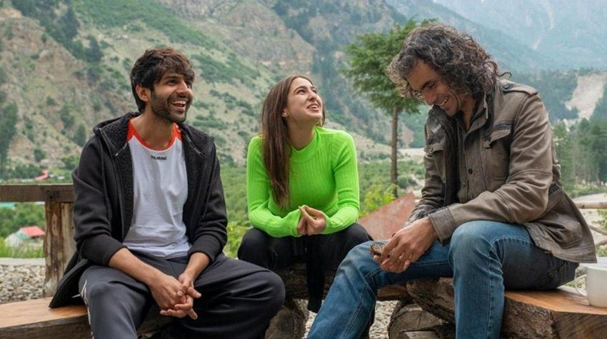 बता दें कि फिल्म का निर्देशन इम्तियाज अली ने किया है। फिल्म में सारा के अलावा आरुषि शर्मा भी हैं। आरुषी इस फिल्म से डेब्यू कर रही हैं।
