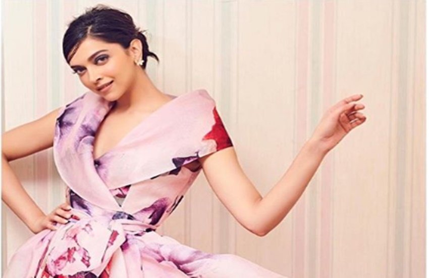 Chhapaak, Deepika Padukone, Director Meghna Gulzar, chhapaak movie, chhapaak collection, chhapaak review, chhapaak cast, chhapaak box office, chhapaak collection day 4, chhapaak vs tanhaji