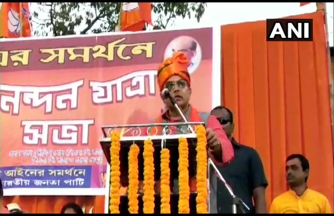 बंगाल: ‘जो बुद्धिजीवी कर रहे CAA का विरोध, वो परजीवी राक्षस हैं’, बीजेपी अध्यक्ष दिलीप घोष के बोल