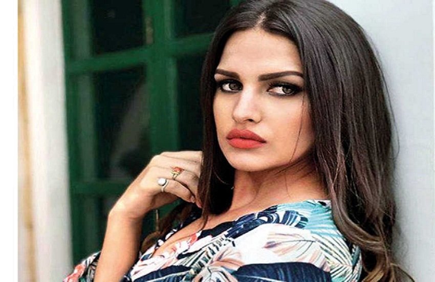 shehnaz kaur gill, himanshi khurana, Bigg boss 13, shehnaz gill father, himanshi khurana boyfriend, himanshi khurana age, shehnaz gill song, hehnaz gill father on himanshi khurana, बिग बॉस 13, शहनाज कौर गिल, हिमांशी खुराना, entertainment news