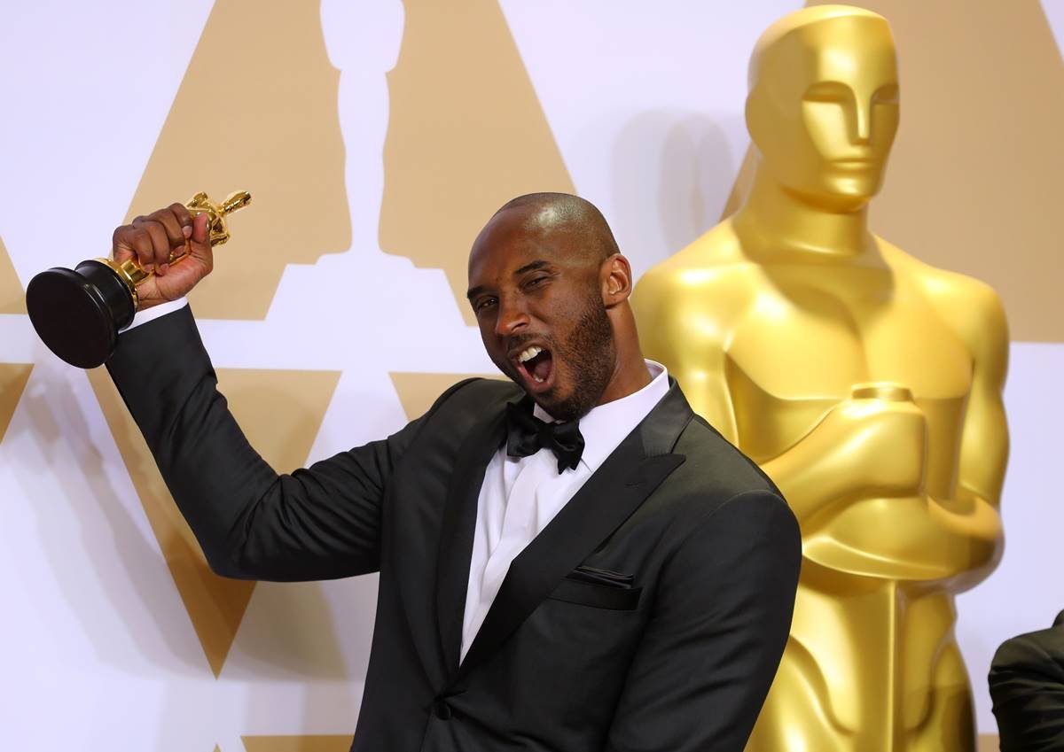 kobe bryant, bryant, kobe, kobe bryant death, kobe bryant oscar, kobe bryant instagram, kobe bryant oscar award, kobe bryant oscar recoed, kobe bryant oscar jersy, kobe bryant kids, kobe bryant wife, kobe bryant game, kobe bryant oscar dear basketball, who is kobe bryant, nba, basketball news, kobe bryant helicopter