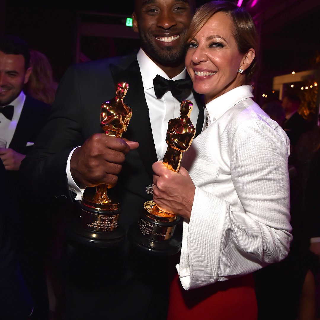 kobe bryant, bryant, kobe, kobe bryant death, kobe bryant oscar, kobe bryant instagram, kobe bryant oscar award, kobe bryant oscar recoed, kobe bryant oscar jersy, kobe bryant kids, kobe bryant wife, kobe bryant game, kobe bryant oscar dear basketball, who is kobe bryant, nba, basketball news, kobe bryant helicopter