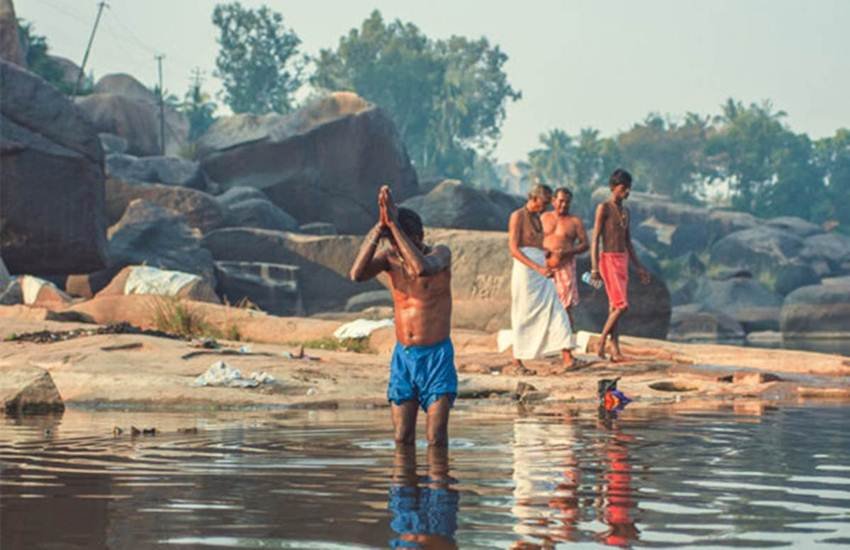 mauni amavasya, mauni amavasya 2020, mauni amavasya importance, mauni amavasya snan, mauni amavasya snan time, mauni amavasya significance, mauni amavasya muhurat, snan muhurat, shani transit 2020, shani rashi parivartan 2020, saturn transit 2020,
