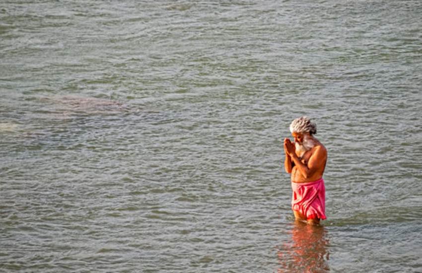 makar sankranti, makar sankranti 2020, mauni mavasya, mauni amavasya 2020 date, shani gochar 2020, shani change in 2020, saturn transit 2020, shani sade sati, shani sade sati 2020, shani dhaiya 2020, shani sade sati on kumbh rashi, mauni amavasya significance, magh mela snan dates 2020, snan dates 2020