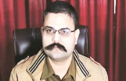 Noida के SSP वैभव कृष्ण को सीएम योगी ने किया सस्पेंड, वायरल वीडियो की रिपोर्ट आने के बाद लिया गया एक्शन