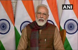 सदन में बैठे-बैठे 3 तरह की एक्सरसाइज कर गए पीएम नरेंद्र मोदी, खाली वक्त का ऐसे किया इस्तेमाल