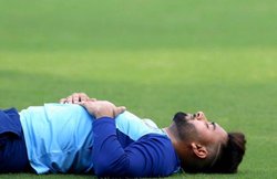 सिर में गेंद लगने के बाद ऋषभ पंत को आए चक्कर, भारतीय विकेटकीपर के लिए BCCI ने ली स्पेशलिस्ट से सलाह