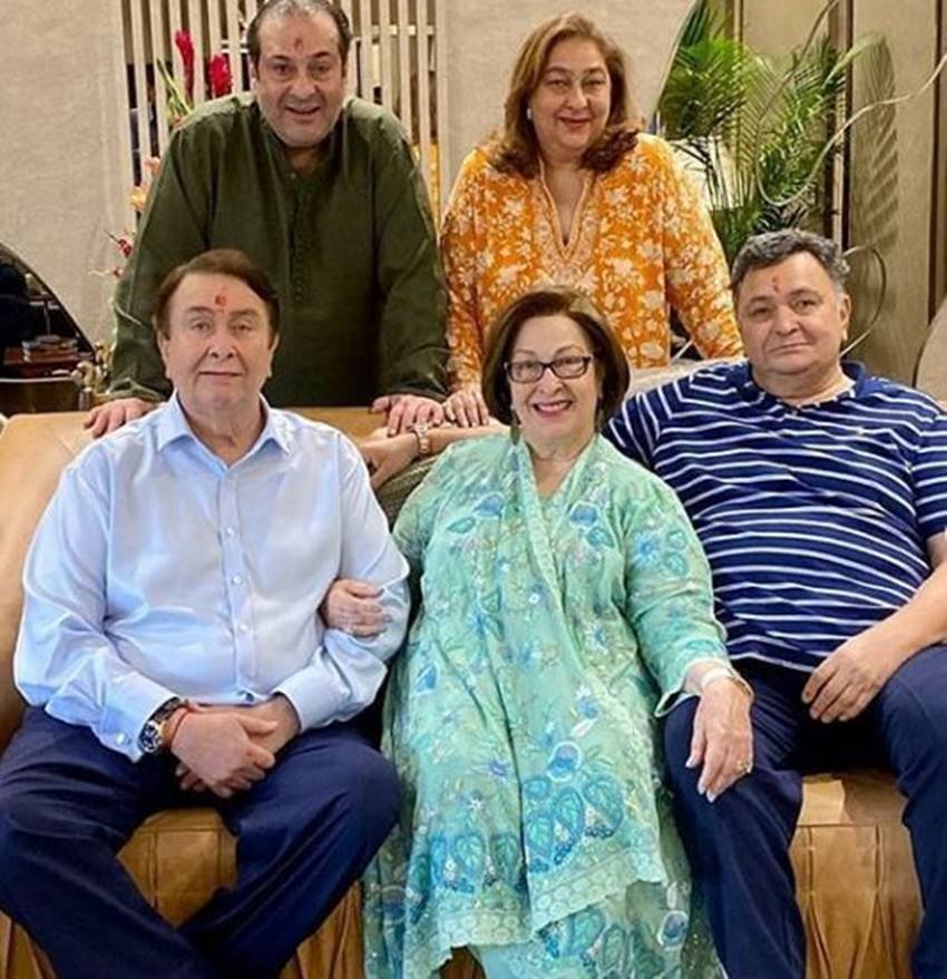 इस फोटो में एक्टर राज कपूर के पांचों बच्चे एक साथ नजर आ रहे हैं, रितु नंदा, ऋषि कपूर, राजीव कपूर, रणधीर कपूर, और रीमा कपूर