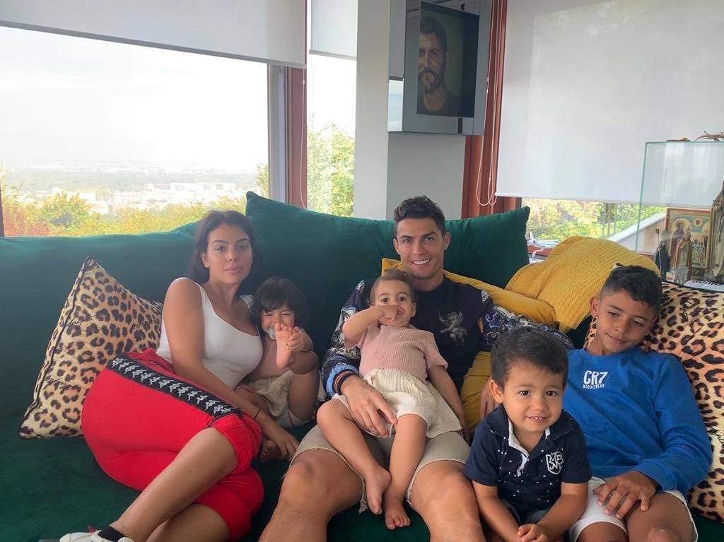 cristiano ronaldo, Portuguese superstar, Cristiano Ronaldo body, Ronaldo body 20 years old, Juventus medical report, क्रिस्टियानो रोनाल्डो, युवेंटस मेडिकल रिपोर्ट, Ronaldo fitness secret, Ronaldo fitness and diet plan, Sports Gallerl, khel desk, khel gallery, Ronaldo fitness, ronaldo match, ronaldo records, Ronaldo girlfriends, ronaldo love affair