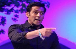 Bigg Boss 13: पारस को उंगली दिखा सलमान खान ने बोला-आवाज नीची रखो, विशाल-मधुरिमा को कहा- घर से बाहर जाओ