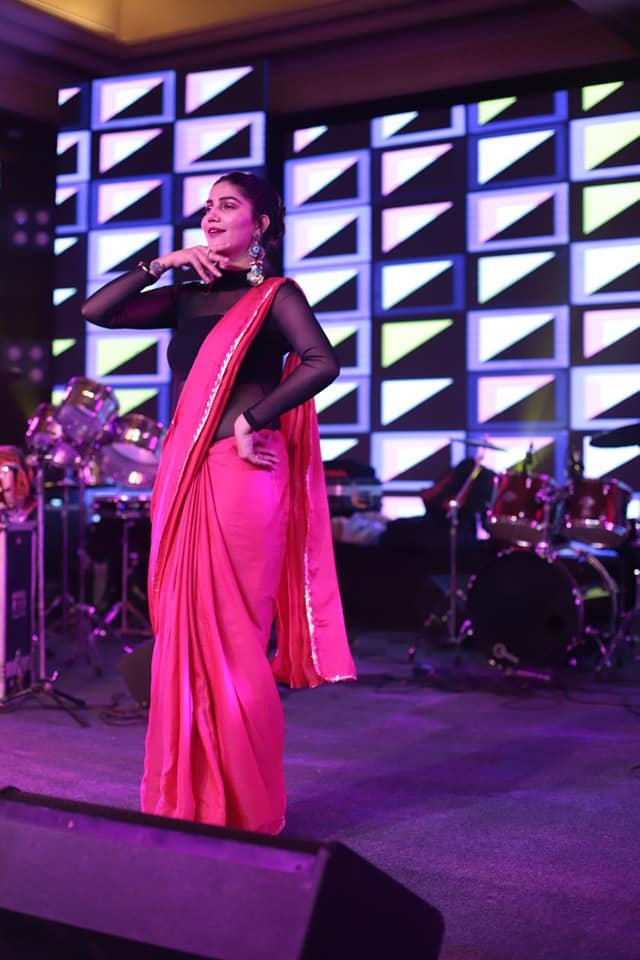 Sapna Chaudhary, Sapna Chaudhary photos, Sapna Chaudhary songs, Sapna Chaudhary pics, Sapna Chaudhary hot photo, Sapna Chaudhary new dance Video, Sapna Chaudhary video, Sapna Chaudhary video viral, haryanvi dancer sapna chaudhary,Entertainment Movies Bollywood bollywood entertainment hindi news,