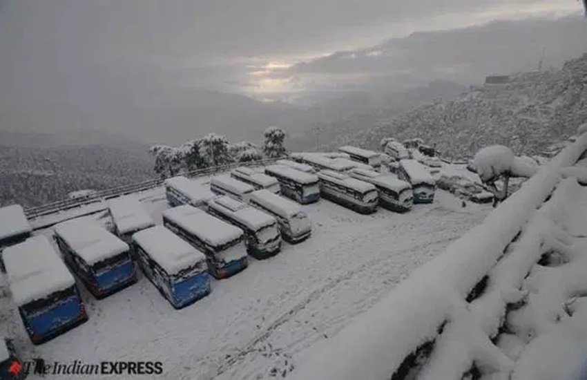 शिमला की तस्वीरें (फोटो सोर्स: इंडियन एक्सप्रेस)