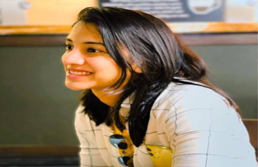 भारत की स्टार महिला क्रिकेटर स्मृति मंधाना भारत की स्टार महिला क्रिकेटर स्मृति मंधाना