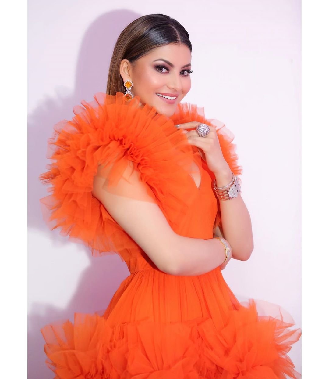 urvashi rautela, urvashi rautela song, urvashi rautela movie, urvashi rautela photo, urvashi rautela item songs, urvashi rautela meet bros, urvashi rautela new photos, Ek Diamond Da Haar Lede Yaar, Meet Bros, GaanaOriginals,