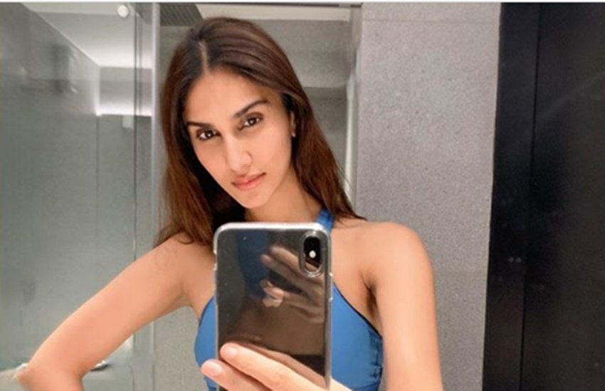 Vani Kapoor, vaani kapor,vaani kapoor trolled, वाणी कपूर ट्रोल, वाणी कपूर, bollywood News,news from bollywood News in Hindi,news from bollywood Latest News,news from bollywood Headlines,
