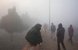 Weather Update: दिल्ली में मौसम ने ली करवट, UP में अगले कुछ घंटों में बारिश की संभावना; जानें अपने शहर का हाल