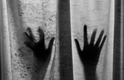 तीन साल की बच्ची के यौन शोषण के आरोप में 7 और 8 साल के लड़के हिरासत में, बोले- हम तो खेल रहे थे