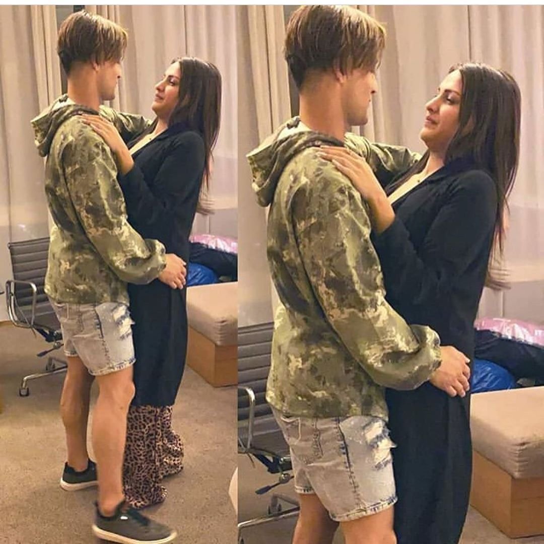 Asim Riaz, Asim Riaz -himanhsi khurana, Asim riaz age, himanshi khurana age, himanshi khurana boyfriend, bigg boss 13, asim riaz, rashmi desai, garmi song, twerk, himanshi khurrana