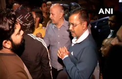 ’14 फरवरी को गुलाब का फूल दे दें अरविंद केजरीवाल तो वापस चले जाएंगे AAP में?’, दर्शक के सवाल आशुतोष ने दिया ये जवाब