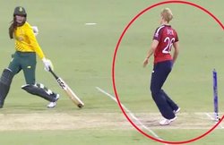 इंग्लैंड की कैथरीन ब्रंट ने ‘मांकड़िंग’ करने का मौका छोड़ा, दक्षिण अफ्रीका ने जीत लिया मैच; देखें VIDEO