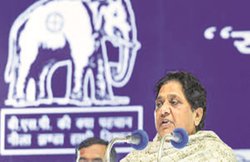 बड़े नेताओं के निकलने से बसपा गई हाशिए पर?