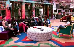 Bigg Boss 13: ‘ये मजाक नहीं हैं, लोग इसे एंजॉय कर रहे?’ -‘बिग बॉस’ पर भड़कीं Thappad एक्ट्रेस, तापसी पन्नू ने हिंसा पर किया रिएक्ट!