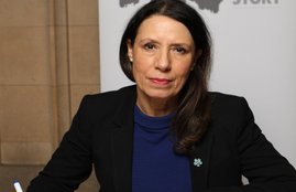 Google news, Breaking news,visa,Labour Party,kashmir,Delhi Airport,Debbie Abrahams,British MP,Article 370