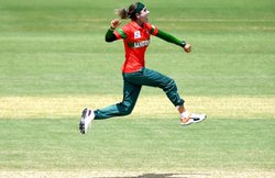 ICC Womens T20 World Cup Warm up Match: जहांआरा आलम ने 4 गेंद में झटके 2 विकेट, बांग्लादेश ने 5 रन से पाकिस्तान को हराया