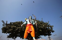 राम मंदिर ट्रस्ट: परासरन को ट्रस्ट का अध्यक्ष बनाए जाने पर बागी हुए अयोध्या के साधू-संत, दूर जमीन देने से मुस्लिम खेमा भी नाराज