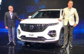 MG Hector Vs Hector Plus, MG Hector 6-Seater launch in india, MG Hector 6-Seater unveiled, MG Hector 6-Seater unveiled at 2020 Auto Expo, MG Hector 6-Seater price, MG Hector 6-Seater details, MG Hector 6-Seater features, MG Hector 6-Seater expected prie, MG Hector 6-Seater expected launch, MG Hector 6-Seater details in india