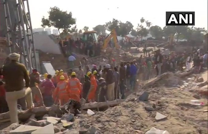 मोहाली में तीन मंजिला इमारत ढही, मलबे में फंसे 6-7 लोग, NDRF ने दो को बचाया