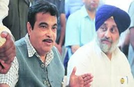 union ministers lunch, nitin gadkari, ravi shankar prasad, harsimrat kaur badal, sukhbir singh badal, piyush goyal, kiran kher, annual lunch of ministers, ministers gathering, ministers get together, hindi news, jansatta news, jansatta online