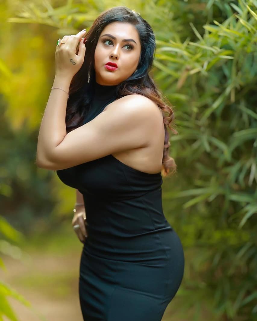 namitha vankawala, namitha vankawala hot photos, namitha vankawala BJP, BJP namitha vankawala, namitha vankawala Bjp member, namitha vankawala movie, JP nadda, namitha vankawala age, namitha vankawala movie with satyaraj, Bahubali, Namitha, Namitha namitha vankawala miss indiaNamitha Life Facts, Namitha Life, Namitha Kidnapping, Namitha Marriage