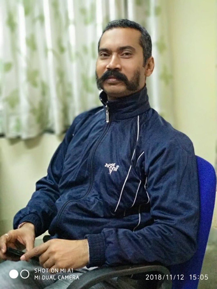 रतनलाल दिल्ली पुलिस में 1998 में शामिल हुए थे। वह एसीपी गोकलपुरी के ऑफिस में तैनात थे।