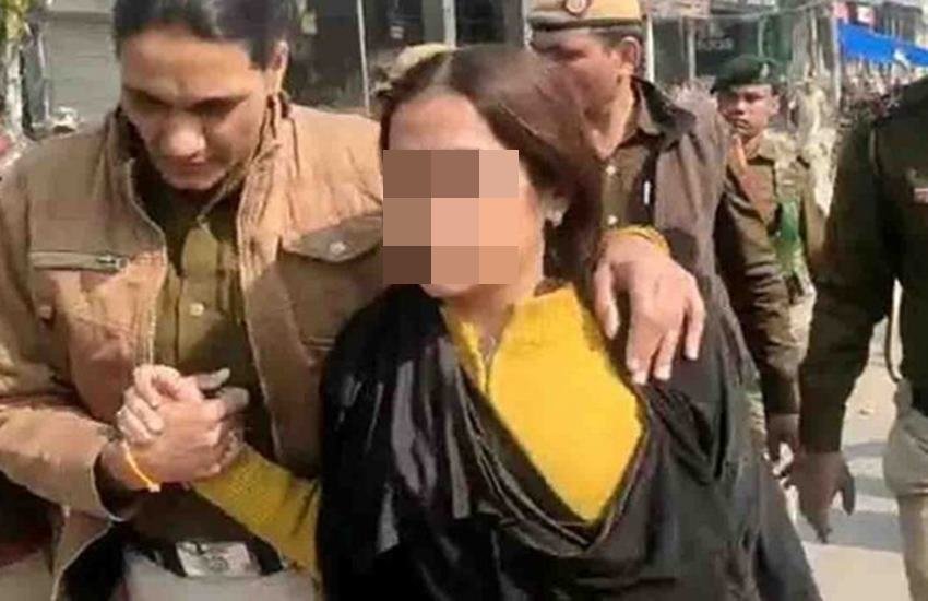 सिखों और इसाइयों ने भी इस हवन में पूरी सहभागिता दिखाई।