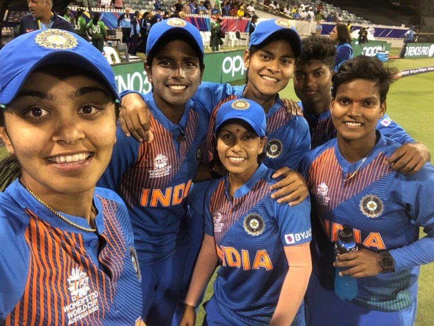 ICC Women's T20 World Cup: ऑस्ट्रेलिया के खिलाफ भारत की जीत में पूनम यादव ने अहम भूमिका निभाई। उन्होंने 19 रन देकर 4 विकेट लिए।