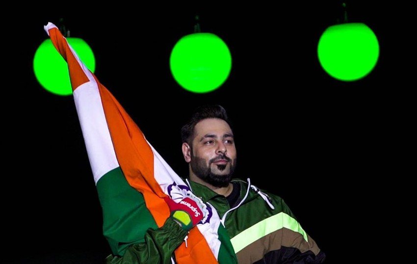 इन दिनों बादशाह फिल्म 'स्ट्रीट डांसर 3D' में अपने गाने 'गर्मी' को लेकर सुर्खियां बटोर रहे हैं।