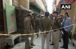 Dead Body Found in Delhi Bhajanpura House: रिश्तेदार निकला कातिल, हथौड़े से हत्या कर आरी से रेतने का शक