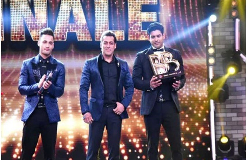 Bigg Boss, Bigg boss 13, bigg boss 13 winner, control room video viral, bigg boss 13 control room video viral, sidharth asim got equal votes, sidharth shukla, asim riaz, mahira sharma, alia bhatt, mahira sharma copy alia bhatt dress, mahira sharma trolls, mahira sharma trolls for copy alia bhatt dress, mahira sharma bigg boss 13 contestant, mahira sharma latest news, mahira sharma, paras chhabra mahira sharma latest news,