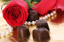 Happy Chocolate Day 2020 Wishes Quotes, Images, Shayari: वैलेंटाइन डे पर आज दिल हुआ चॉकलेटी, अपने प्यार को विश करें