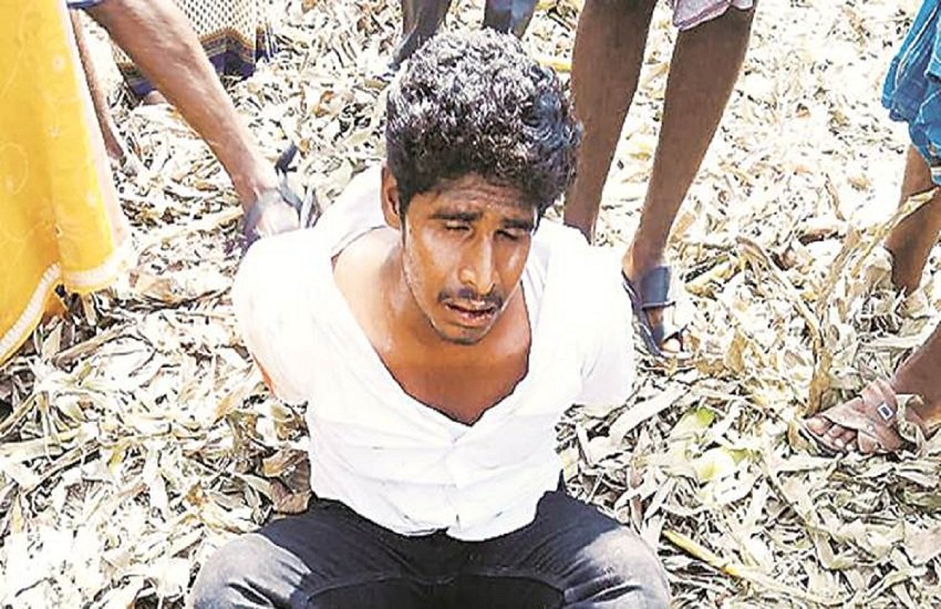 सोशल मीडिया पर वायरल हो रहे वीडियो का स्क्रीनशॉट। 