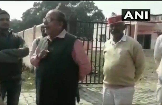 2012 Delhi Gang Rape Case: पीड़िता के बुजुर्ग रिश्तेदार से अफसर की बदसलूकी, पूछा – दिल्ली क्यों भेजा?, वीडियो वायरल