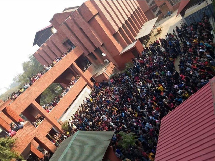 राष्ट्रीय महिला आयोग ने भी गार्गी कॉलेज पहुंच छात्राओं से छेड़छाड़ के मुद्दे पर संज्ञान लिया है।