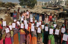 trump india visit, gujarat slum, slum 45 family, namaste trump, motera stadium, gujarat news, Ahmedabad Municipal Corporation, trump-modi programme, india news, Hindi news, news in Hindi, latest news, today news in Hindi