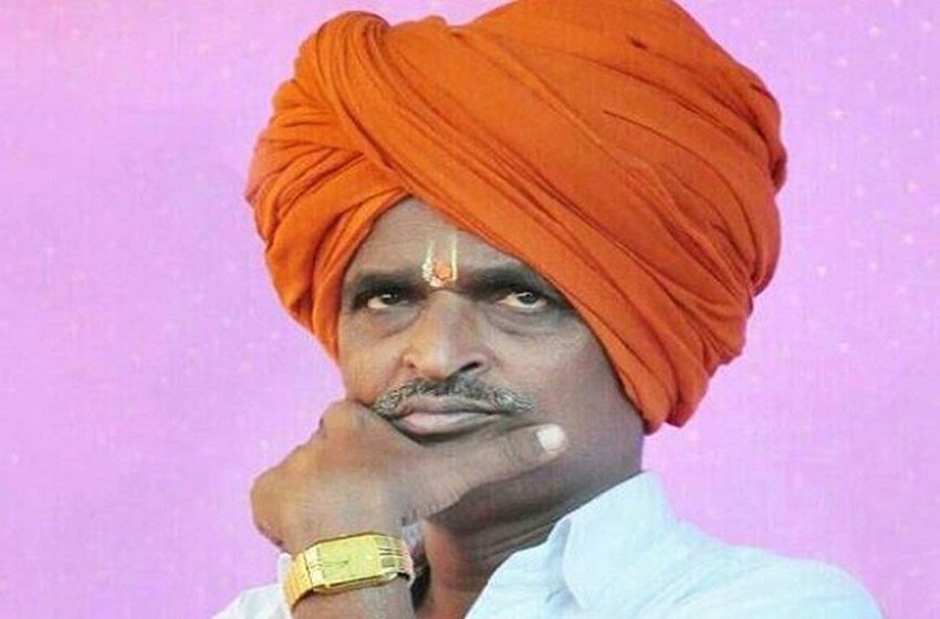 वायरल वीडियो में इंदुरीकर महाराज जिस तरह की बातें कर रहे हैं उसके लिए उनपर पूर्व-गर्भाधान और प्री-नेटल डायग्नोस्टिक तकनीक (पीसीपीएनडीटी) अधिनियम के प्रावधानों के तहत कार्रवाई भी की जा सकती है।