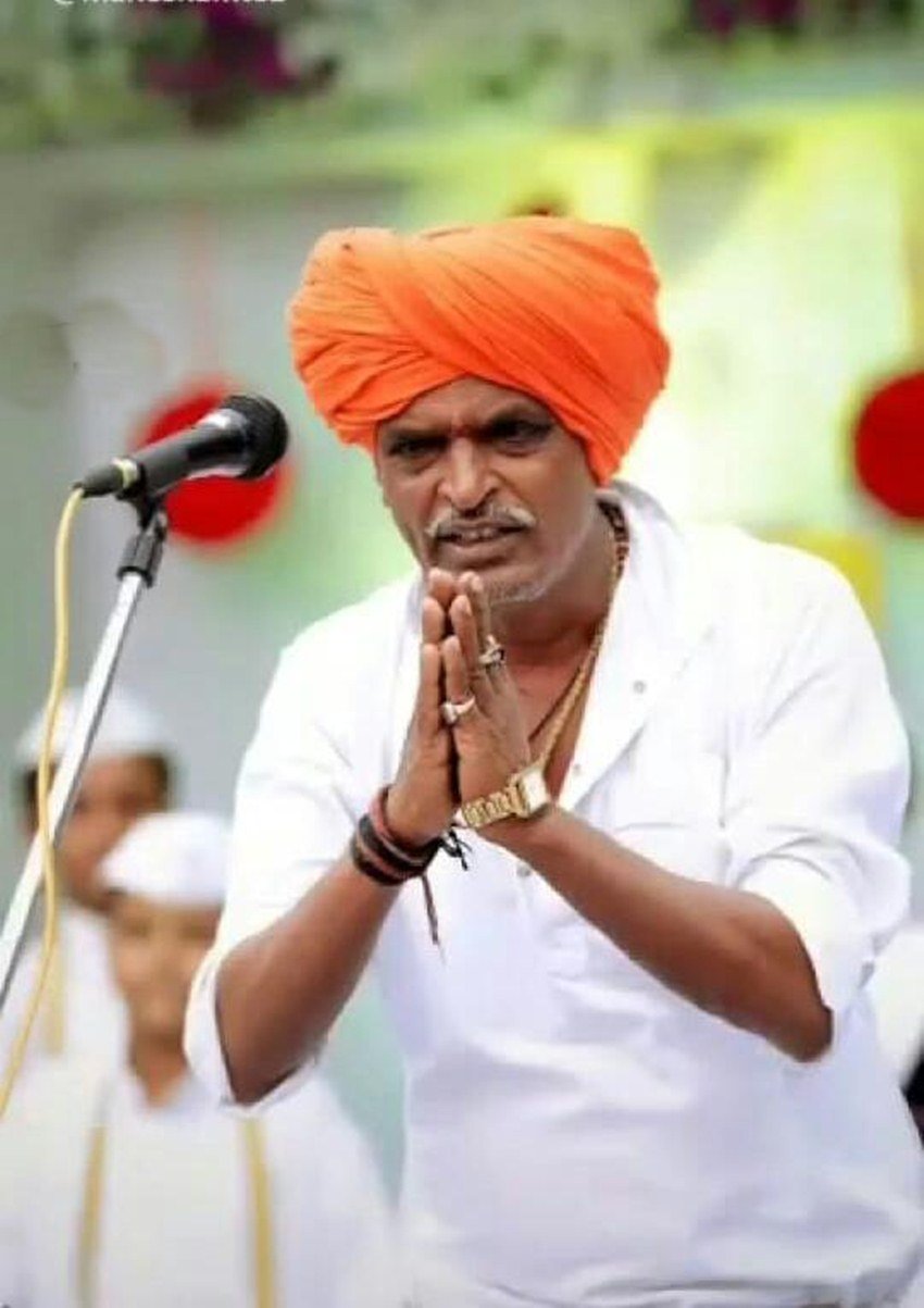 इंदुरीकर महाराज वीडियो में कहते दिख रहे हैं कि पुरुष और स्त्री यदि ईवन डे पर संभोग करते हैं तो बेटा पैदा होता है। वहीं अगर वह ऑड डे पर संबंध बनाते हैं तो बेटी पैदा होगी।